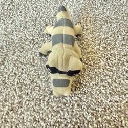Pokémon Sandile Mini Poke Ball Throw Plush Figure Toy JAKKS Diamond and Pearl