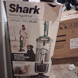Shark SWIVEL PRO PLUS 