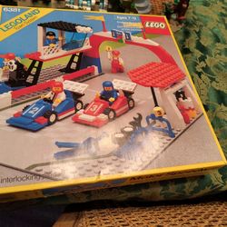 LEGO 6381 - Motor Speedway - 100% Complete w/ box