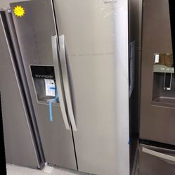 WHIRLPOOL STAINLESS STEEL COUNTER DEPTH SIDE BY SIDE REFRIGERATOR OPEN BOX ITEM