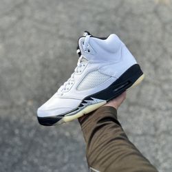 Jordan 5 White/Black Sz 10 