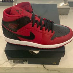 Nike Air Jordan 1 Mid Reverse Bred 554724-660 Men's Size 10 28 Cm