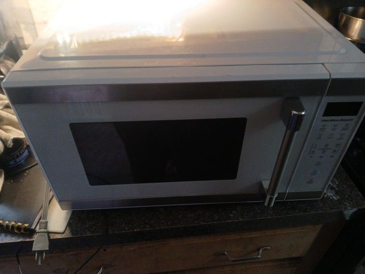 Hamilton Beach Microwave