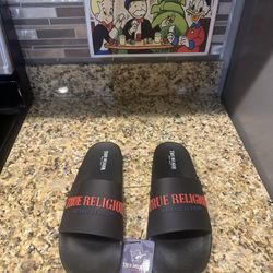Black True Religion Slides Size 11 USA
