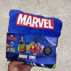 New Marvel Avengers Hooded Towel - 22in x 51in
