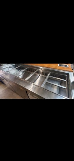Avantco Stainless Steel Refrigerated Salad Bar