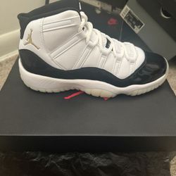 Jordan 11s Gratitude Size 7