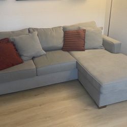 Gray Couch With Chaise Lounge 