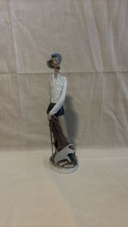 Lladro, Don Quixote, standing 11 3/4”