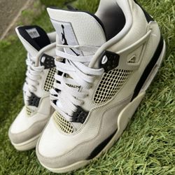 Jordan 4 Military Black