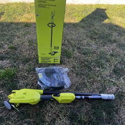 RYOBI STRING TRIMMER  40V 12 in. Cordless Battery String Trimmer (Tool Only)