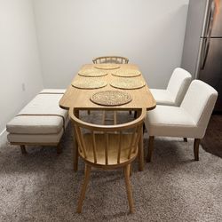 Dining Room Table & Chairs