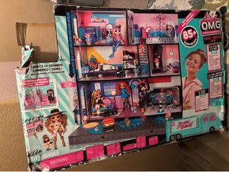 LOL /OMG surprise dollhouse