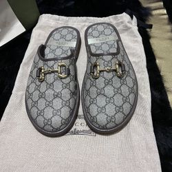 Gucci Horswbit GG slippers