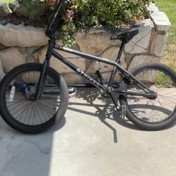 Gt Bikes “Slammer” Bmx Bike