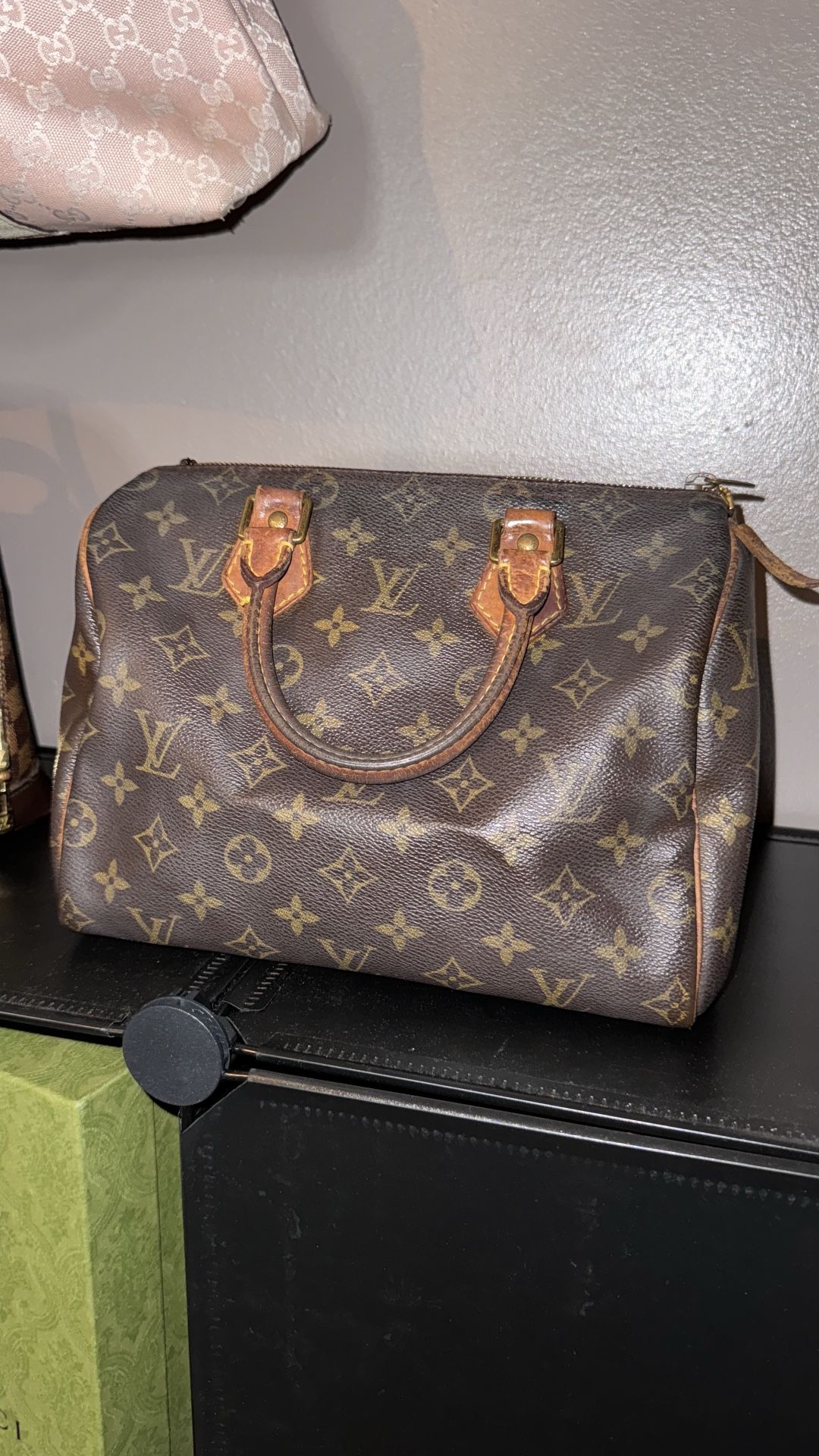 ✨Authentic LV Speedy 25✨