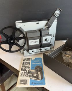 WORKS NEED BULB Bell & Howell 456 8mm & SUPER 8 Movie Projector