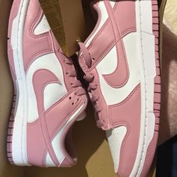 Pink Nike Dunks low