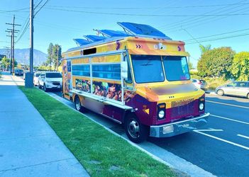 Food Truck - 2001 Chevy Workhorse