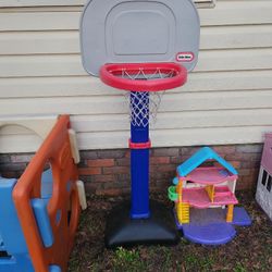 Little Tykes Basketball Hoop