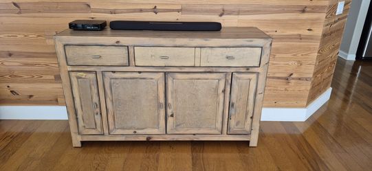 Solid wood cabinet