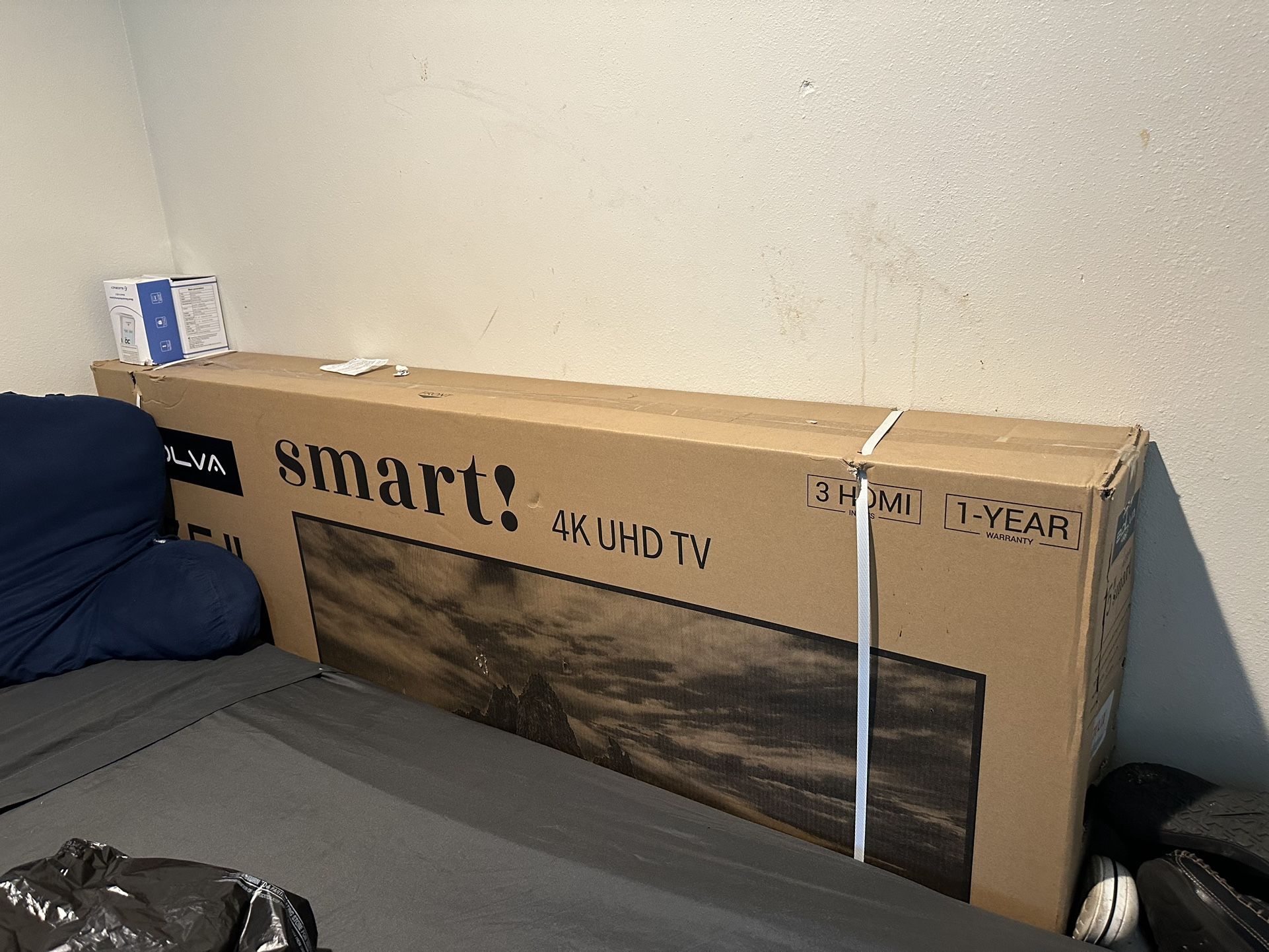 75” LED 4K SMART TV ~ BRAND NEW!!