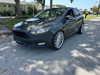 FORD FOCUS ST CLEAN TITLE IN HANDS