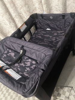 Baby gap play pen