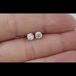 2 Carat Diamond Studs 