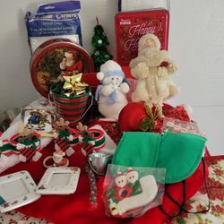 Misc Christmas Lot All For 5 Bucks