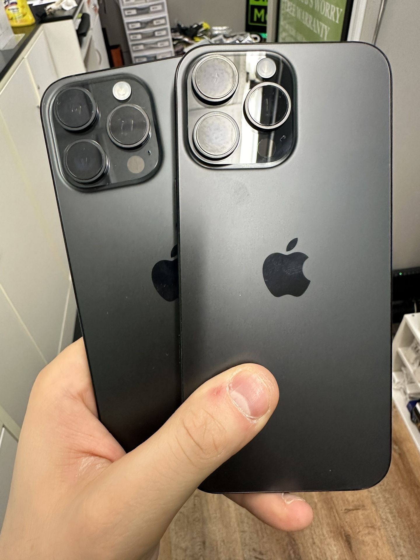 Unlocked iPhone 16 Pro Max 512GB