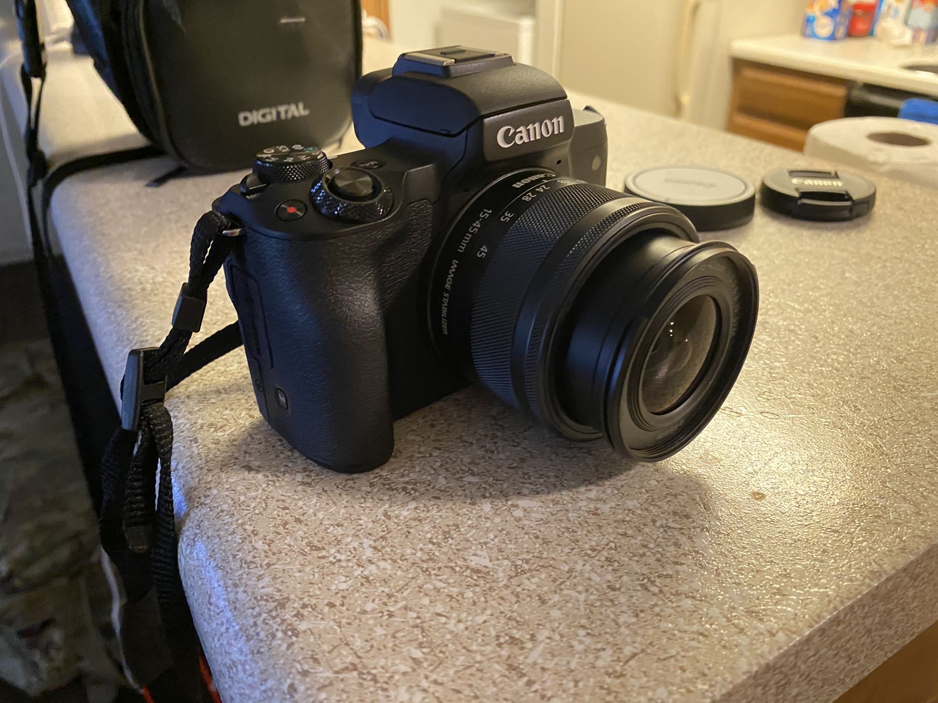 Camera Canon E05