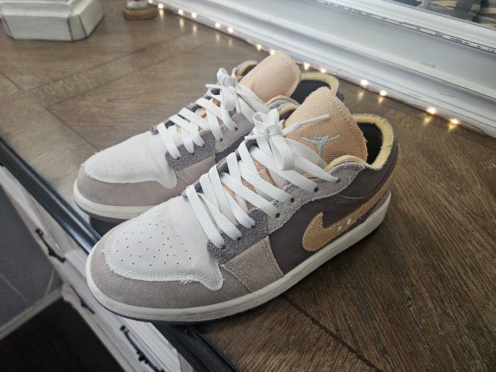 Air Jordan 1 Low