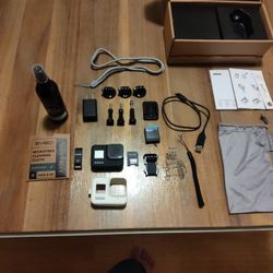GoPro 8 4k Action Camera + Some Accessories 