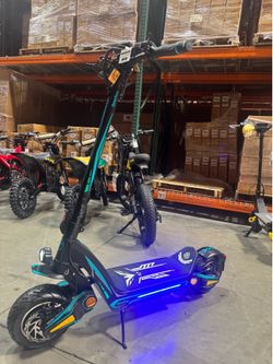 Dual-motor large electric scooter