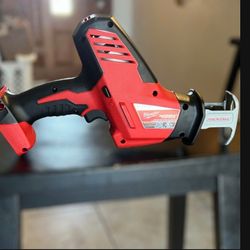 MILWAUKEE DRILLS TOOLS HACK-SAW ONLY