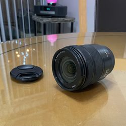 LUMIX 20mm-60mm L-Mount Lens
