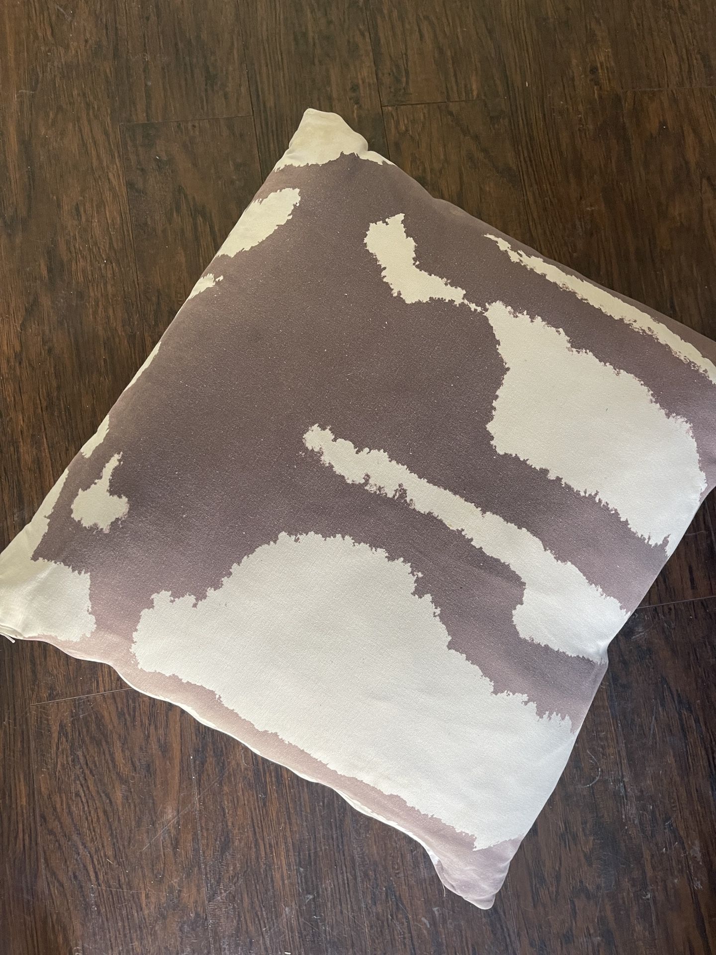 Large 24x24” IKEA Pillow Case And Insert