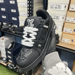 Lv Trainers
