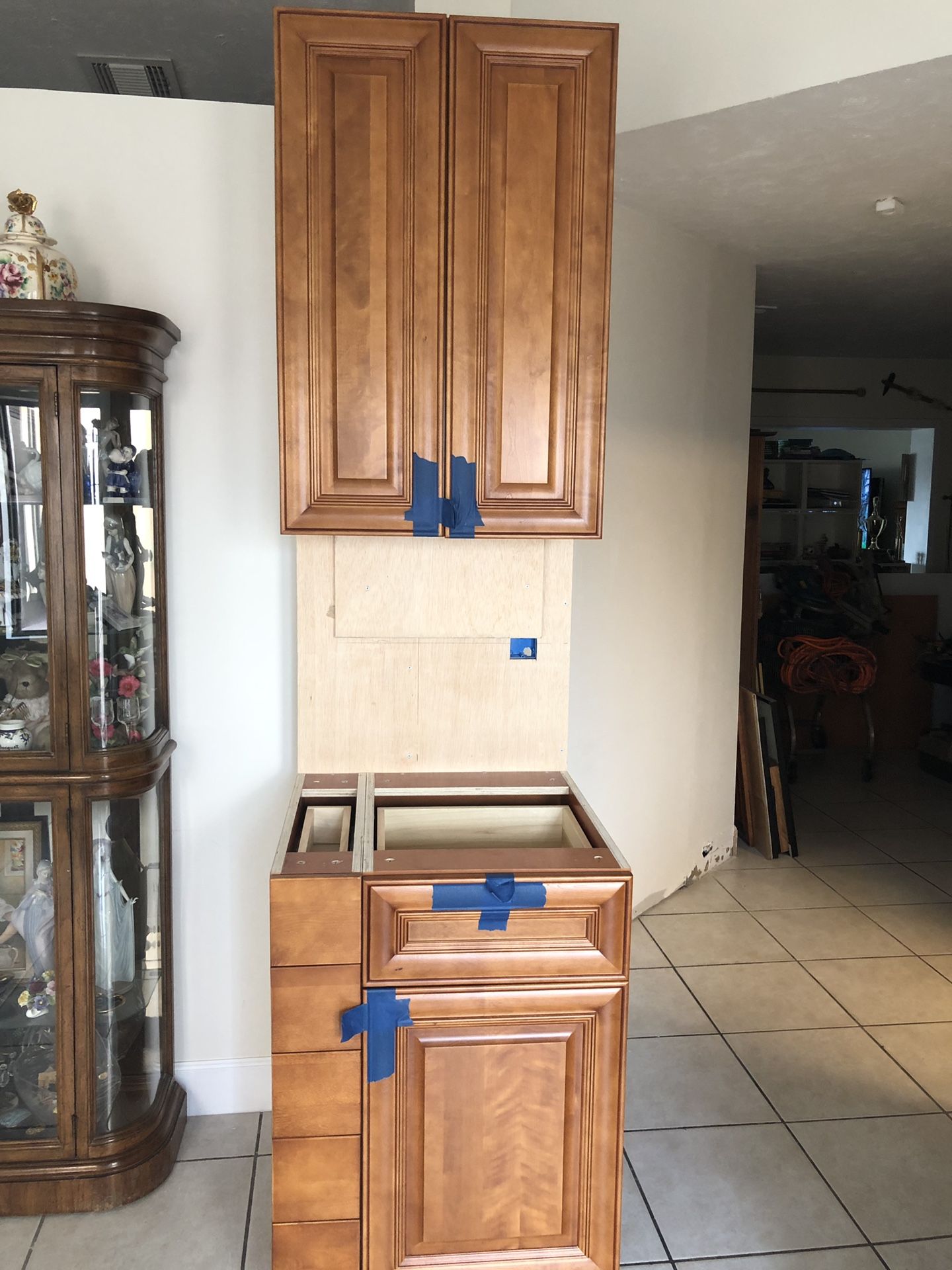 Kitchen Cabinet Base Unit and Wall Unit Brand New Coffee/Maple color