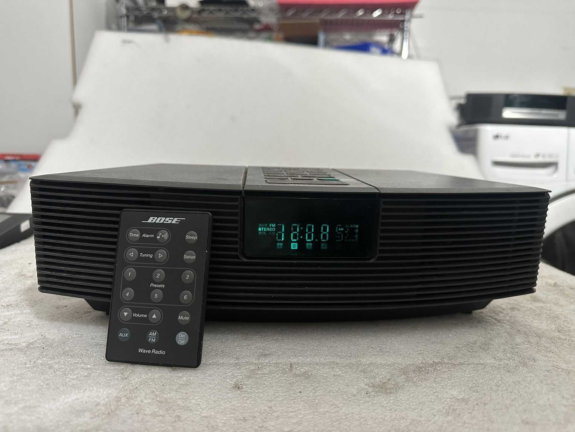 BOSE WAVE AM/FM RADIO/ALARM MODEL AWR1-1W AUX INPUT WITH REMOTE