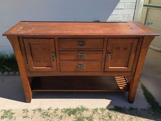 Vintage Solid Wood 6-Drawer Dresser – Sturdy & Beautiful