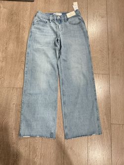 Hollister Women’s Baggy Jeans New (size S)