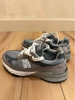 grey new balance 993