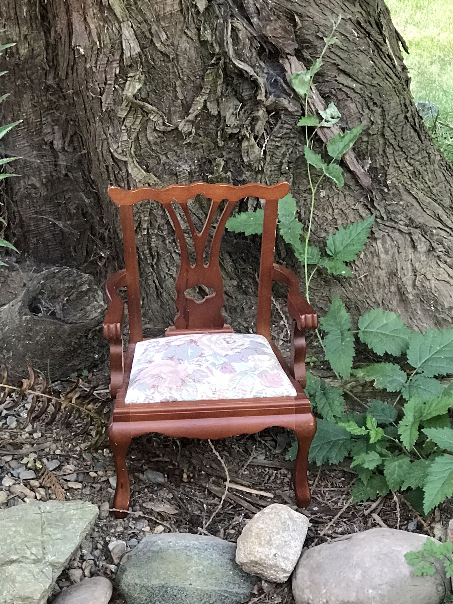 12” Wooden Chair With Tapestry cushion seating