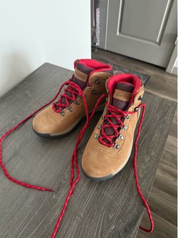 Women’s Columbia Hiking Boots