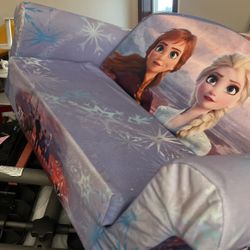 Great Kids Comfy Frozen Folding Sofa 🛋️ 