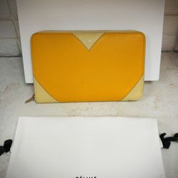 Celine Leather Wallet Yellow Color 💯 % Authentic 
