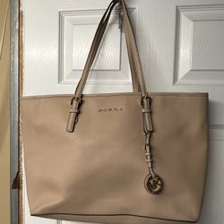 MK Tote Gently Used
