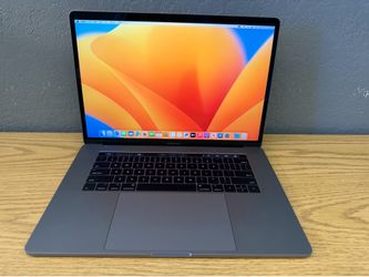 Macbook Pro 15 inches- MacOS Ventura